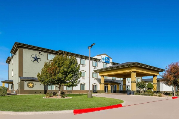 Best Western South Plains Inn & Suites image 5